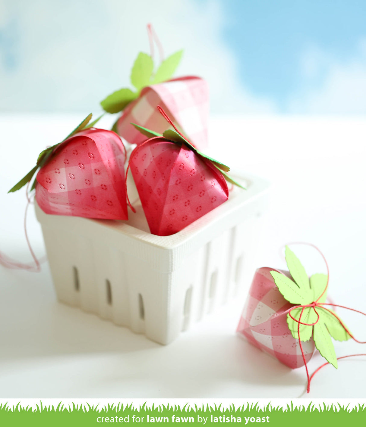 strawberry treat box