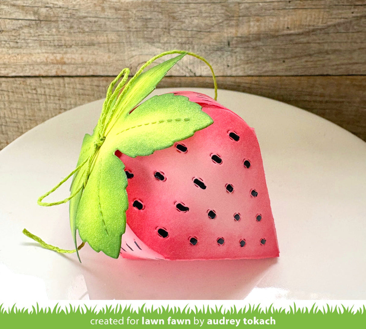 strawberry treat box