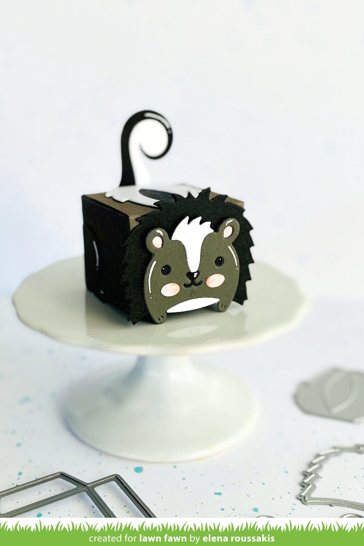 tiny gift box skunk add-on